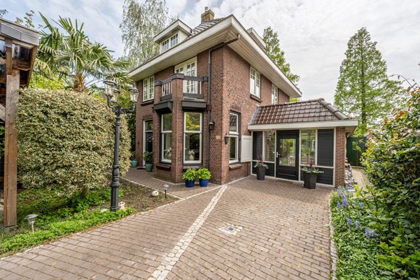 Property photo - F. van der Poest Clementlaan 42, 3171EC Poortugaal